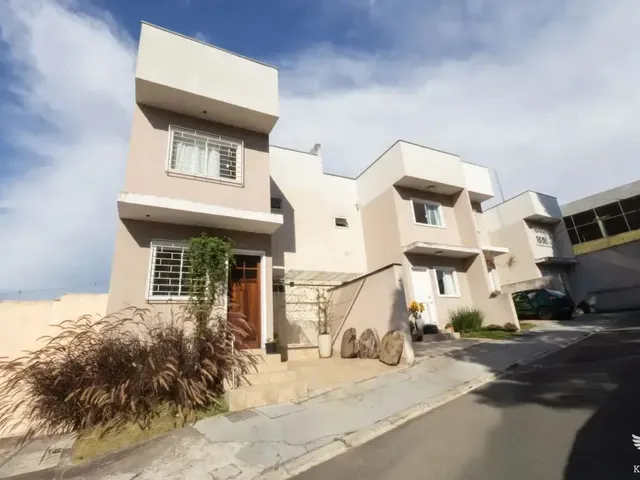 Casa com 204m² 2 quartos e 2 banheiros, à venda, no bairro Abranches em Curitiba