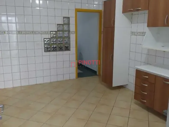 Sobrado 2 quartos e 2 banheiros, à venda, no bairro Santa Terezinha em São Bernardo do Campo