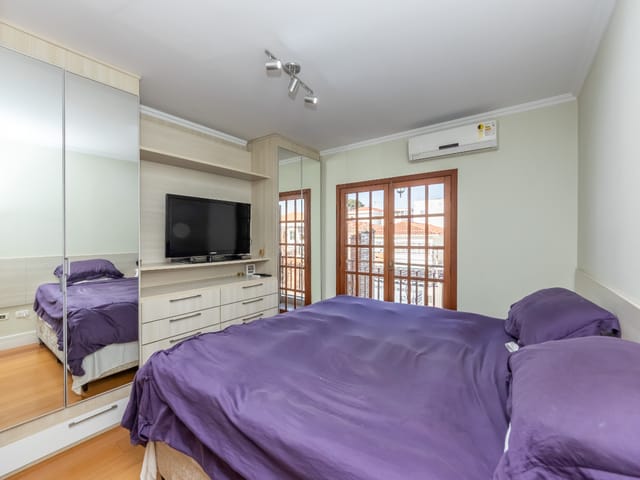 Casa com 131m² 3 quartos e 5 banheiros, à venda, no bairro Parque São Domingos em São Paulo