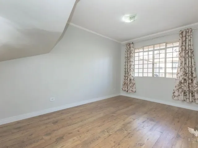 Sobrado com 108m² 3 quartos e 3 banheiros, para alugar, no bairro Cidade Industrial em Curitiba