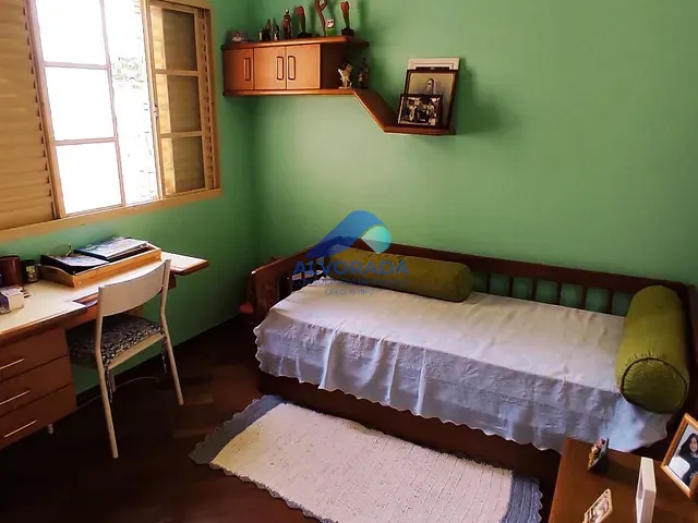 Sobrado com 349m² 7 quartos e 4 banheiros, à venda, no bairro Jardim Paulista em São José dos Campos