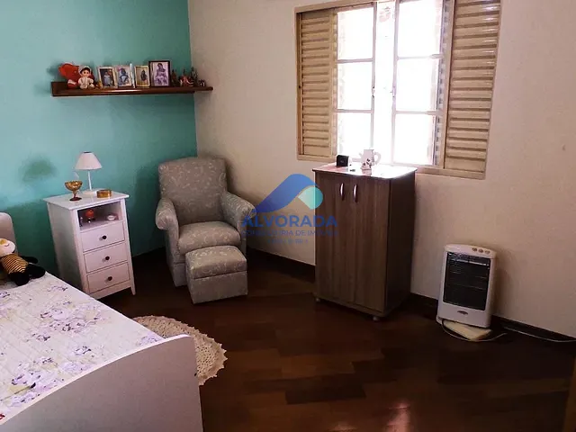 Sobrado com 349m² 7 quartos e 4 banheiros, à venda, no bairro Jardim Paulista em São José dos Campos