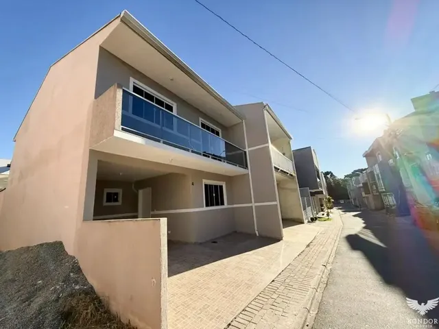 Casa 3 quartos e 3 banheiros, para alugar, no bairro Butiatuvinha em Curitiba