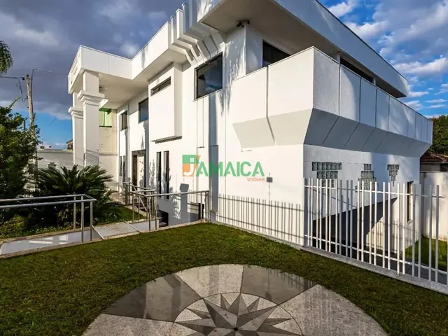 Sobrado com 100m² 4 quartos e 6 banheiros, à venda, no bairro GUABIROTUBA em Curitiba