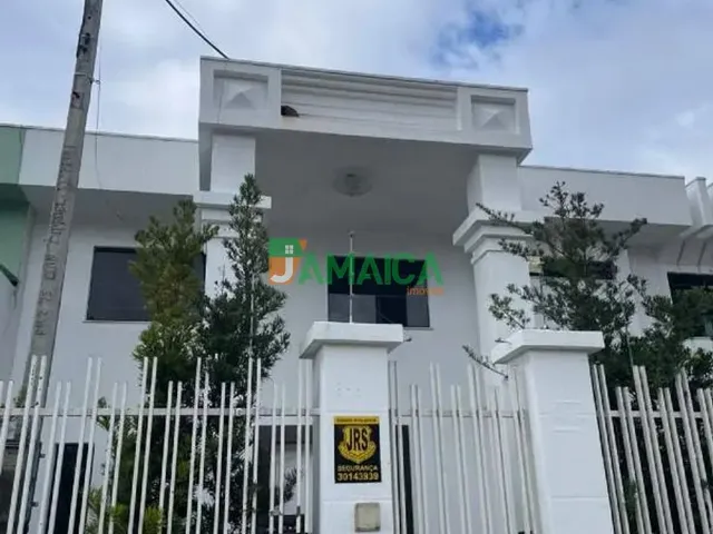 Sobrado com 100m² 4 quartos e 6 banheiros, à venda, no bairro GUABIROTUBA em Curitiba