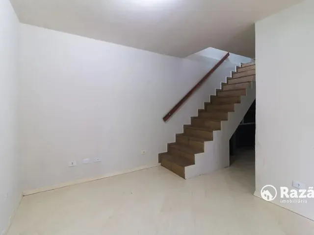 Sobrado 3 quartos e 3 banheiros, para alugar, no bairro São Braz em Curitiba
