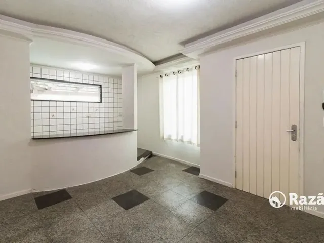 Sobrado 3 quartos e 3 banheiros, para alugar, no bairro São Braz em Curitiba