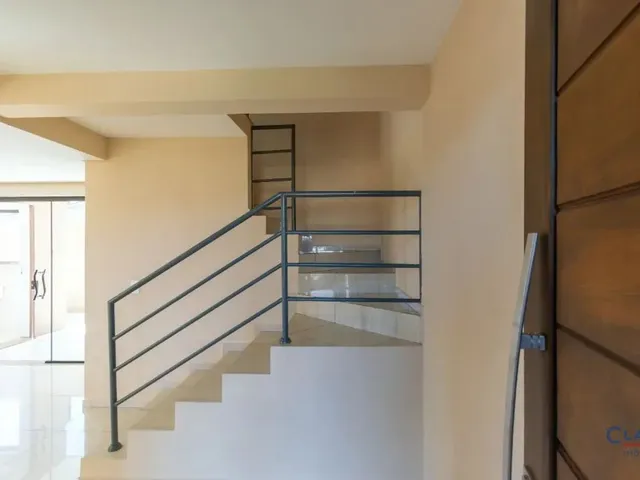 Sobrado 3 quartos e 3 banheiros, à venda, no bairro JARDIM SOCIAL em Campo Largo