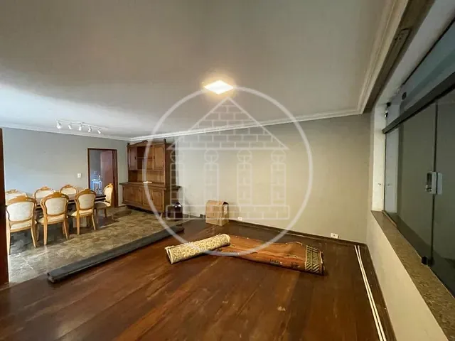 Sobrado com 182m² 3 quartos e 3 banheiros, à venda ou para alugar, no bairro Jardim Santa Helena em São Paulo
