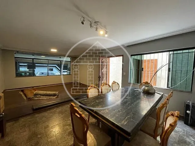Sobrado com 182m² 3 quartos e 3 banheiros, à venda ou para alugar, no bairro Jardim Santa Helena em São Paulo