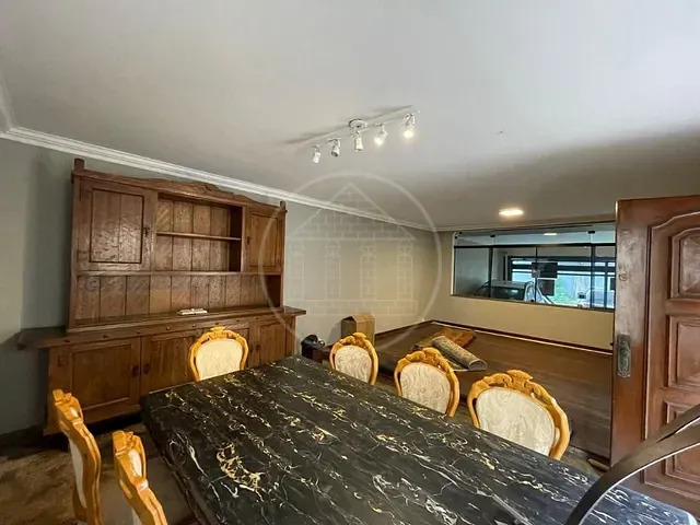 Sobrado com 182m² 3 quartos e 3 banheiros, à venda ou para alugar, no bairro Jardim Santa Helena em São Paulo