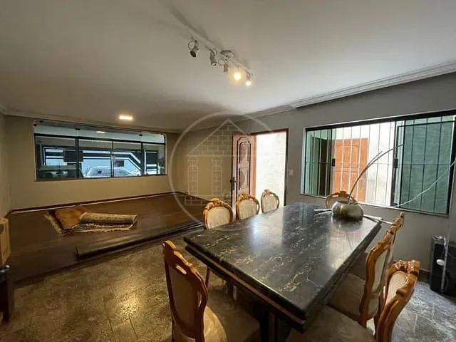 Sobrado com 182m² 3 quartos e 3 banheiros, à venda ou para alugar, no bairro Jardim Santa Helena em São Paulo