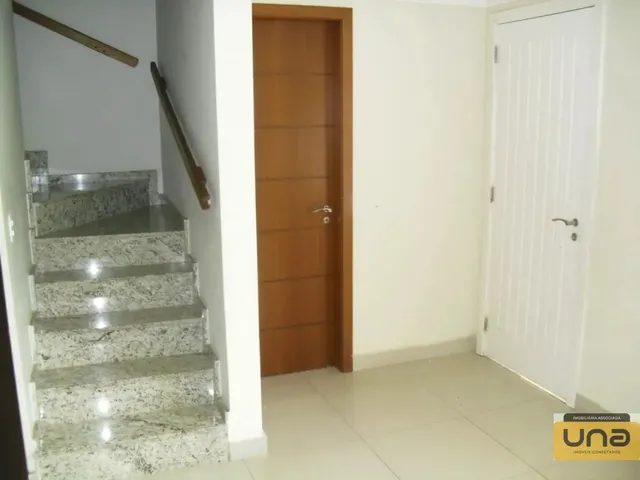 Sobrado 3 quartos e 3 banheiros, para alugar, no bairro PILARZINHO em Curitiba