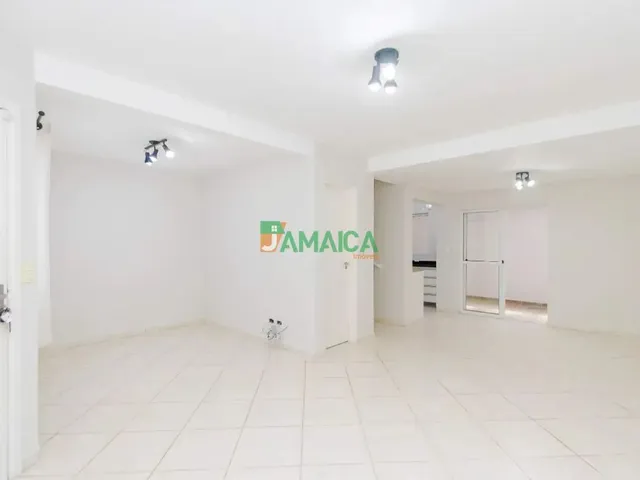 Sobrado 3 quartos e 1 banheiro, para alugar, no bairro Uberaba em Curitiba
