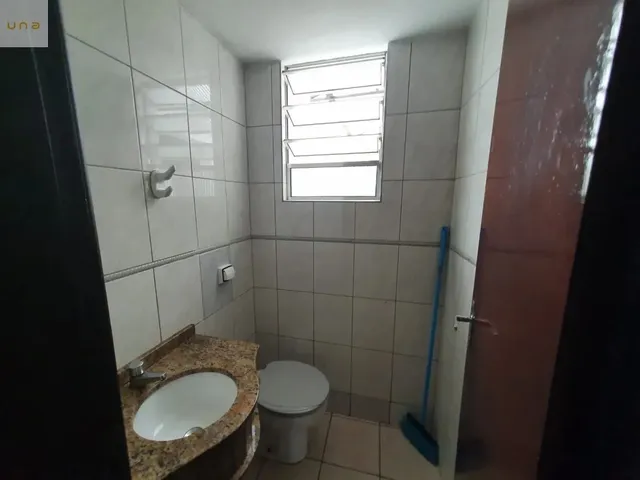 Sobrado 3 quartos e 1 banheiro, à venda, no bairro Novo Mundo em Curitiba