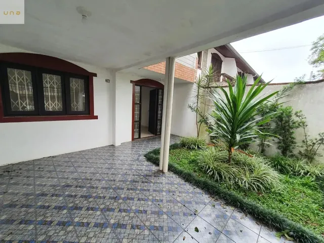 Sobrado 3 quartos e 1 banheiro, à venda, no bairro Novo Mundo em Curitiba