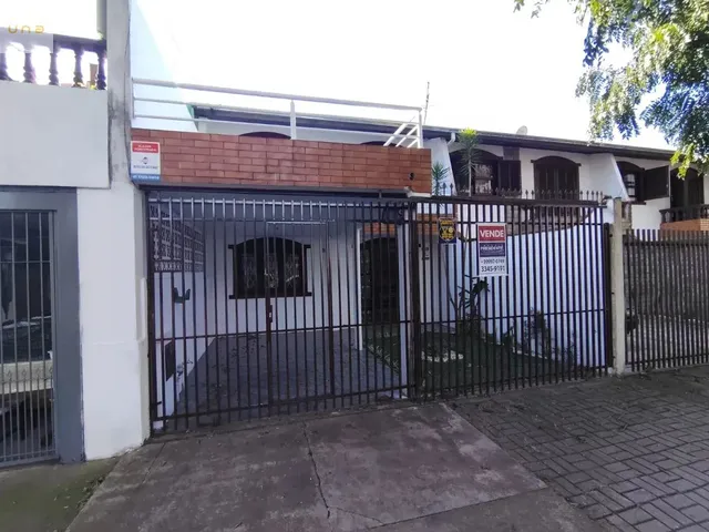 Sobrado 3 quartos e 1 banheiro, à venda, no bairro Novo Mundo em Curitiba