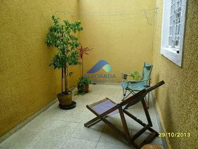 Sobrado com 73m² 3 quartos e 2 banheiros, à venda, no bairro Jardim Vale do Sol em São José dos Campos