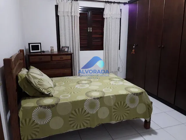 Sobrado com 160m² 3 quartos e 1 banheiro, à venda, no bairro Jardim Satélite em São José dos Campos