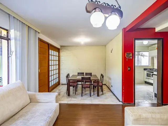 Sobrado 3 quartos e 1 banheiro, à venda, no bairro Santa Felicidade em Curitiba
