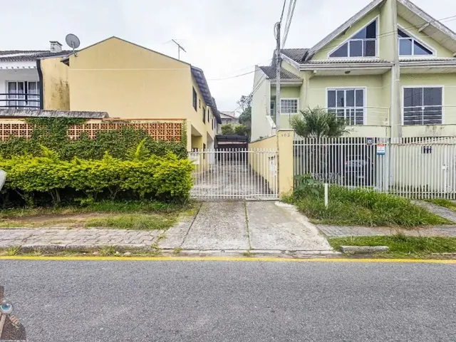Sobrado com 146m² 3 quartos e 2 banheiros, para alugar, no bairro São Braz em Curitiba