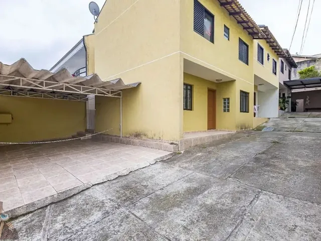 Sobrado com 146m² 3 quartos e 2 banheiros, para alugar, no bairro São Braz em Curitiba