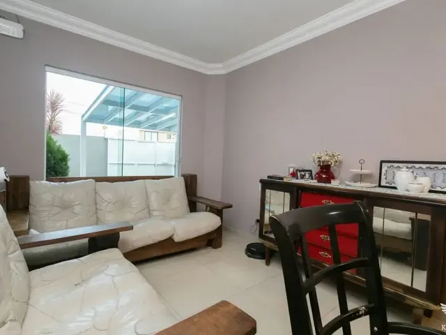 Sobrado 3 quartos e 4 banheiros, para alugar, no bairro Santa Felicidade em Curitiba