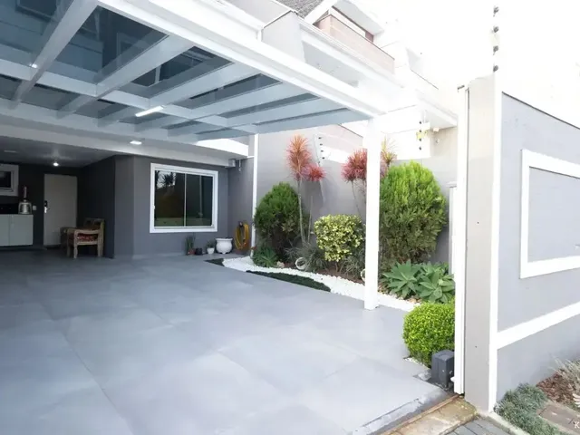 Sobrado 3 quartos e 4 banheiros, para alugar, no bairro Santa Felicidade em Curitiba