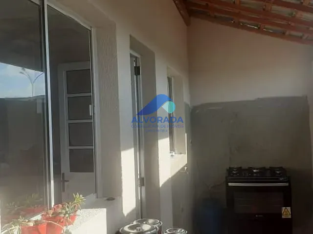 Sobrado com 128m² 2 quartos e 1 banheiro, à venda, no bairro Loteamento Jardim Helena em São José dos Campos