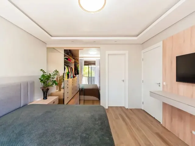 Sobrado com 148m² 3 quartos e 2 banheiros, à venda, no bairro Santa Felicidade em Curitiba