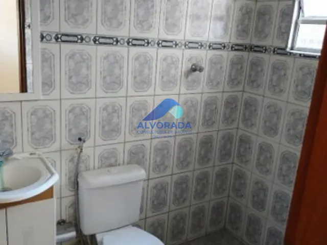 Sobrado com 125m² 4 quartos e 4 banheiros, à venda, no bairro Conjunto Residencial Galo Branco em São José dos Campos