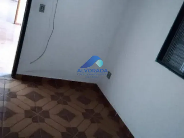 Sobrado com 125m² 4 quartos e 4 banheiros, à venda, no bairro Conjunto Residencial Galo Branco em São José dos Campos