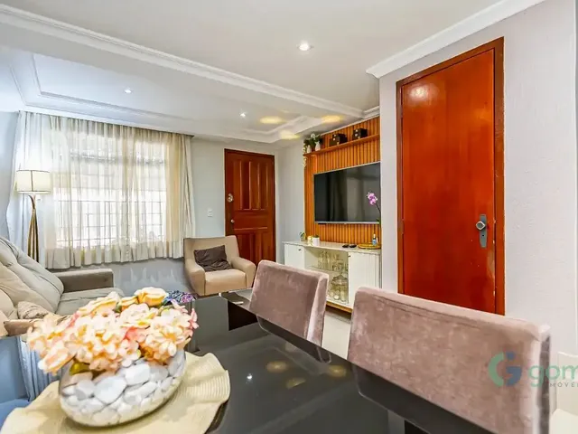 Sobrado com 52m² 3 quartos e 4 banheiros, à venda, no bairro Guaíra em Curitiba