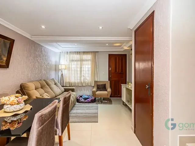 Sobrado com 52m² 3 quartos e 4 banheiros, à venda, no bairro Guaíra em Curitiba