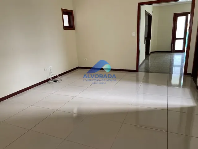 Sobrado com 590m² 4 quartos e 1 banheiro, à venda, no bairro Jardim Aquarius em São José dos Campos