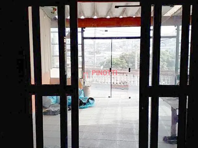 Sobrado 4 quartos e 2 banheiros, à venda, no bairro Baeta Neves em São Bernardo do Campo