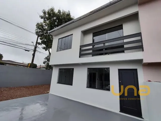 Sobrado 3 quartos e 1 banheiro, para alugar, no bairro HAUER em Curitiba