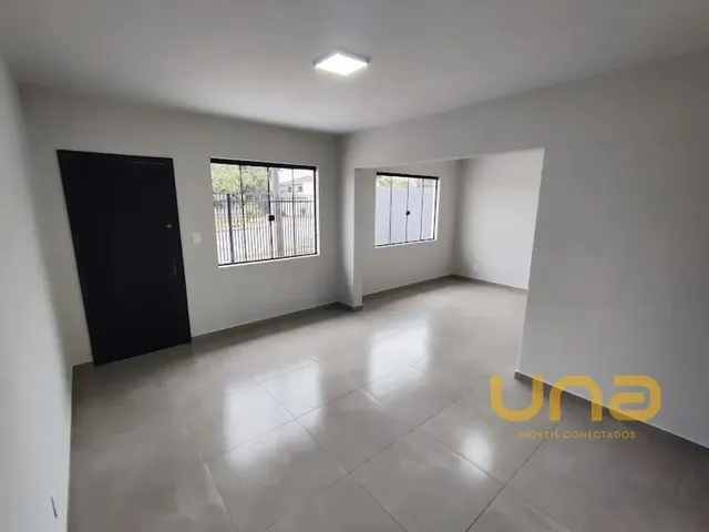 Sobrado 3 quartos e 1 banheiro, para alugar, no bairro HAUER em Curitiba
