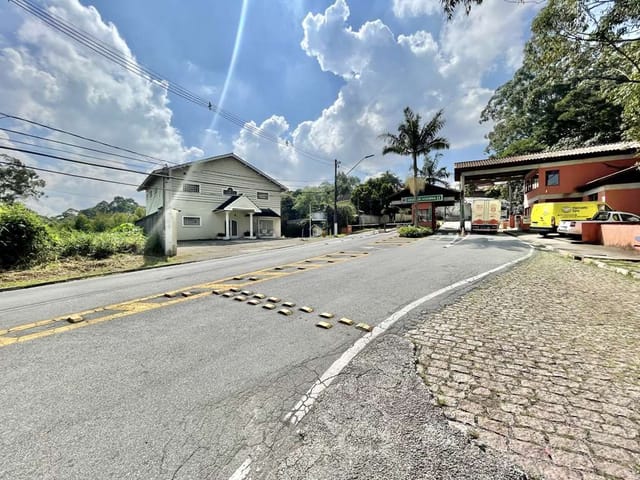 Sobrado com 1209m² 3 quartos e 2 banheiros, à venda, no bairro Granja Viana II em Cotia