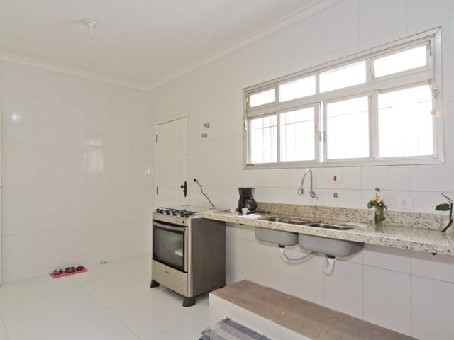 Sobrado com 310m² 4 quartos e 4 banheiros, à venda, no bairro Parque São Domingos em São Paulo