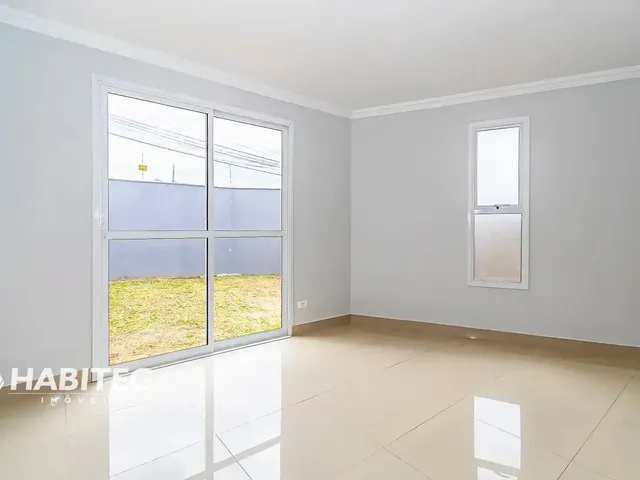 Sobrado 3 quartos e 4 banheiros, para alugar, no bairro Boa Vista em Curitiba