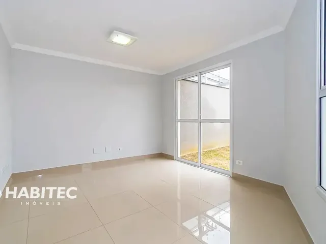 Sobrado 3 quartos e 4 banheiros, para alugar, no bairro Boa Vista em Curitiba