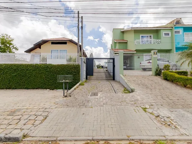 Sobrado 3 quartos e 2 banheiros, para alugar, no bairro Bairro Alto em Curitiba