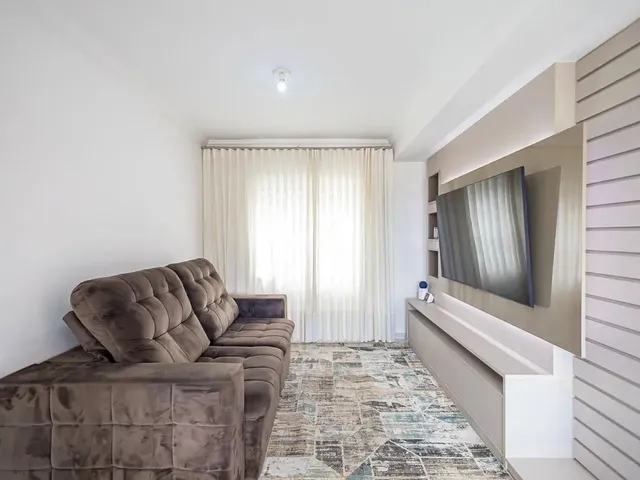 Sobrado com 168m² 3 quartos e 1 banheiro, à venda, no bairro São Braz em Curitiba