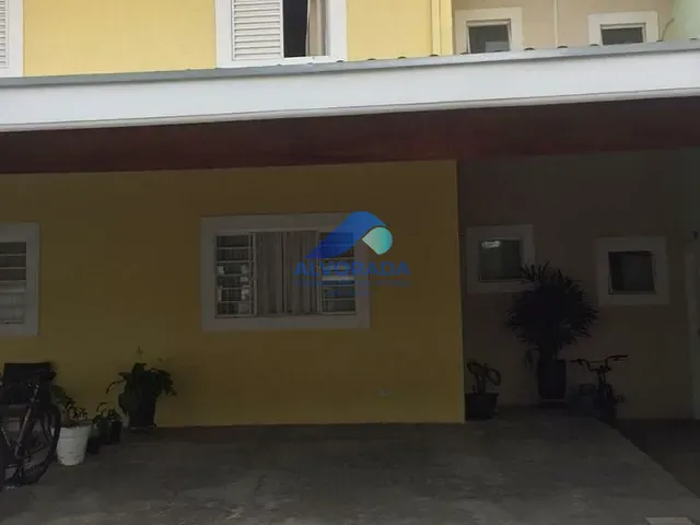 Sobrado com 98m² 3 quartos e 1 banheiro, à venda, no bairro Parque dos Ipês em São José dos Campos