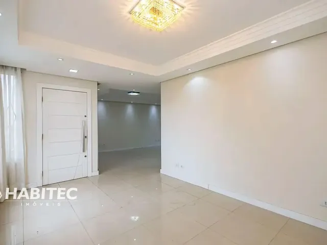 Sobrado 4 quartos e 4 banheiros, para alugar, no bairro Portão em Curitiba