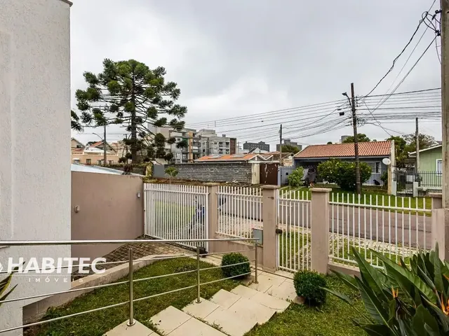Sobrado 4 quartos e 4 banheiros, para alugar, no bairro Portão em Curitiba