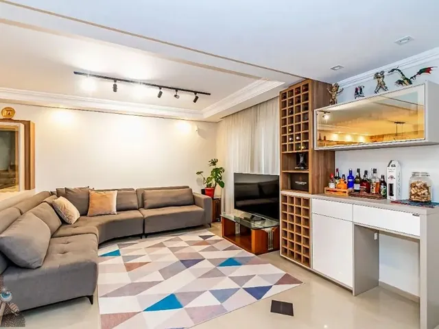 Sobrado com 123m² 4 quartos e 4 banheiros, à venda, no bairro Guabirotuba em Curitiba