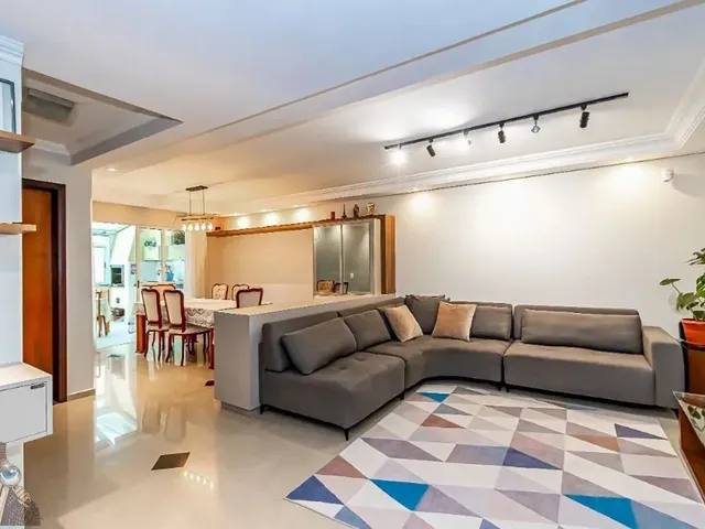 Sobrado com 123m² 4 quartos e 4 banheiros, à venda, no bairro Guabirotuba em Curitiba