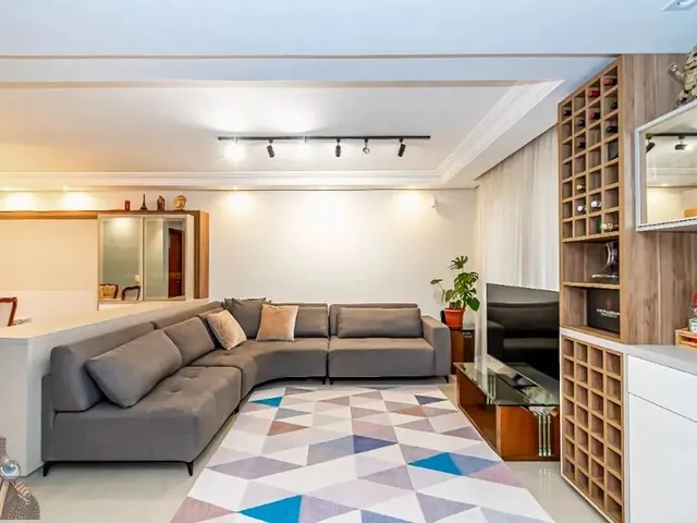 Sobrado com 123m² 4 quartos e 4 banheiros, à venda, no bairro Guabirotuba em Curitiba